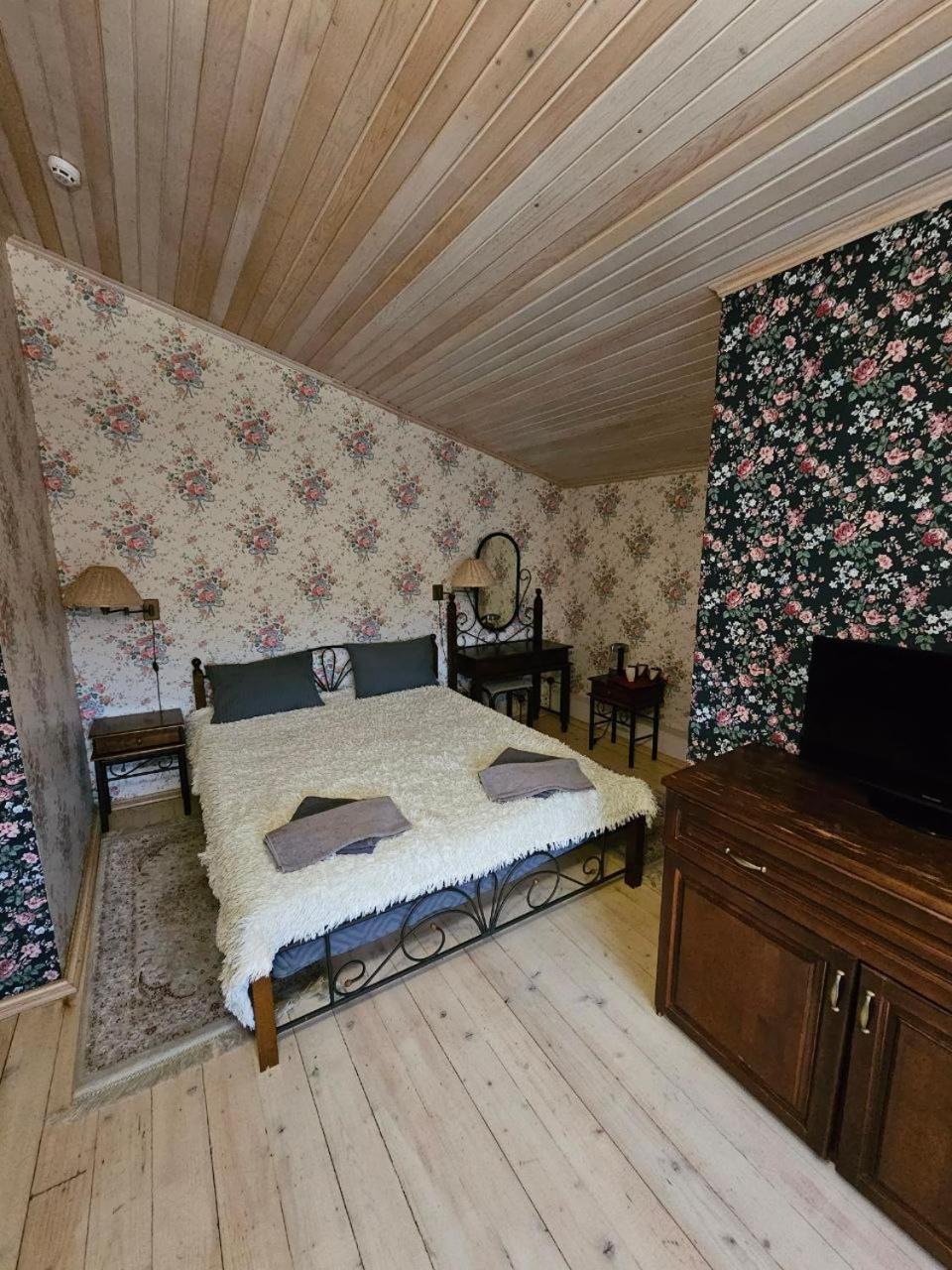 Minihotel Zolotoe Runo Ploskoye Экстерьер фото